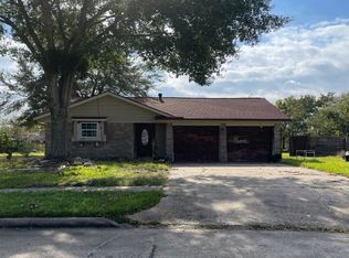 11718 Crockett Dr, La Porte, TX 77571