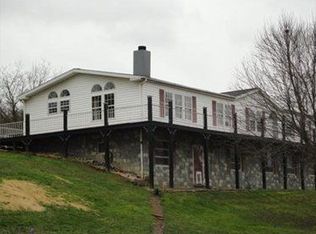 218 Jimtown Rd, Dawson, PA 15428