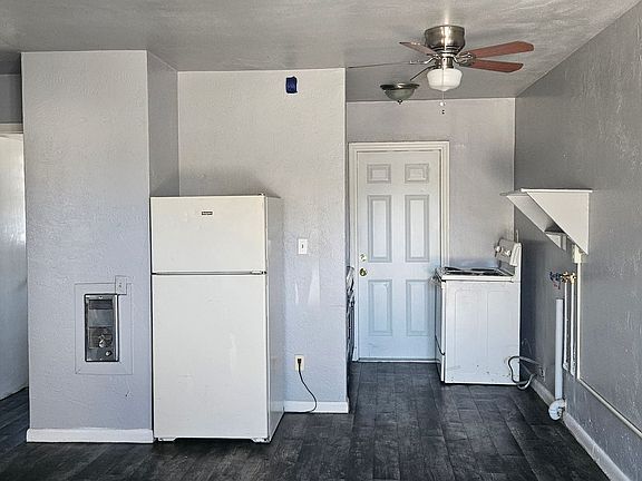 2nd image of 424 N Charles St #2