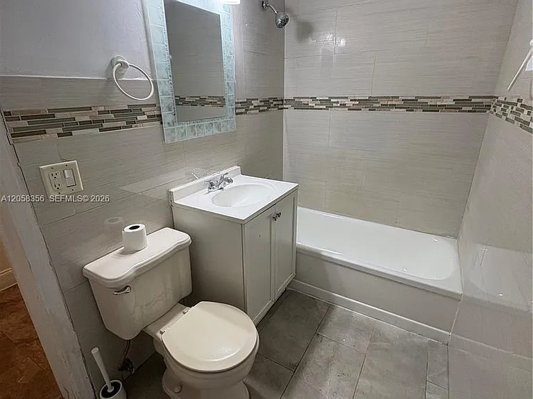 410 Pinecrest Dr #2 — Photo 12
