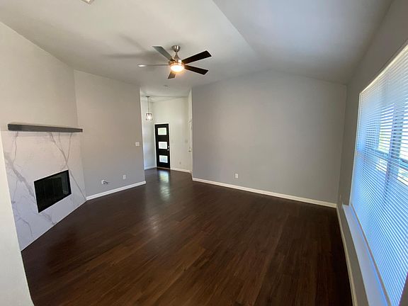 2nd image of 3818 Kiest Knoll Dr