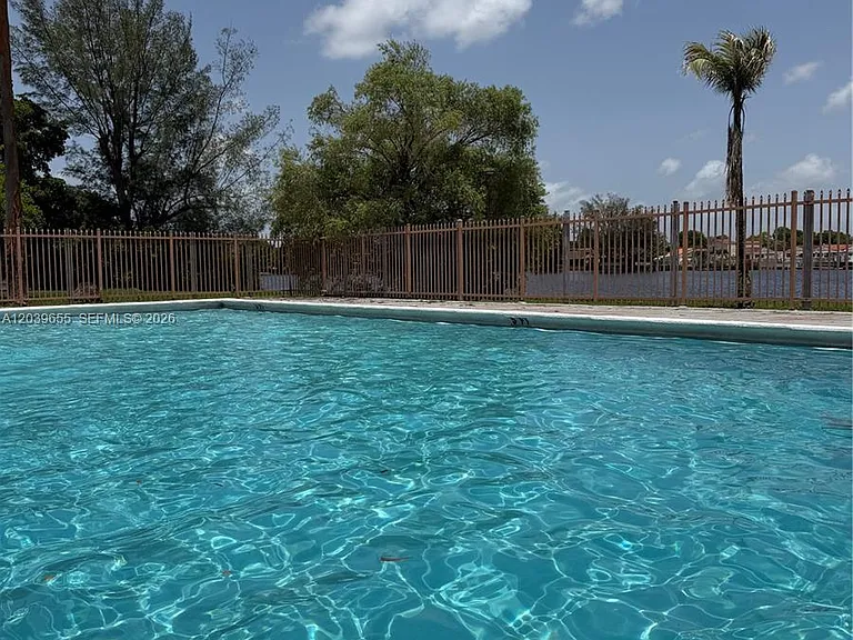 2735 W 66th St #2123 — Photo 27