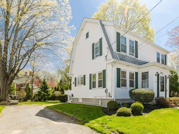 35 Fruit St, Taunton, MA 02780