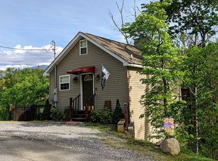 406 Edgewood Dr, Gatlinburg, TN 37738