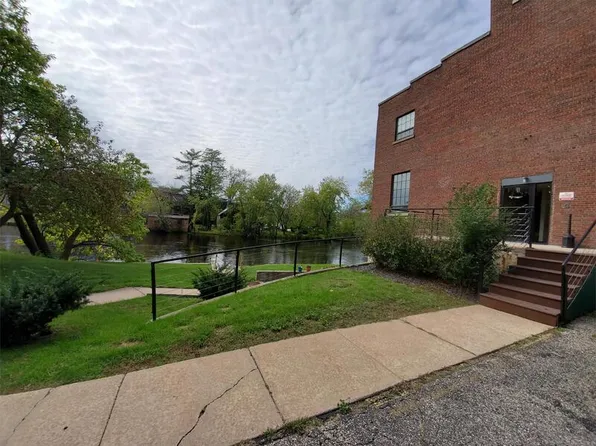143 Water St APT 105, Berlin, WI 54923