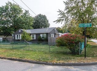 82 E Canton Cir, Springfield, MA 01104