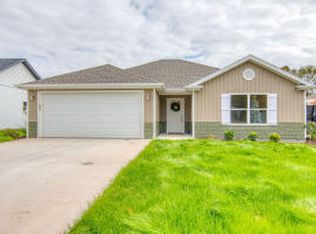 516 S Troy Ave, Springfield, MO 65802