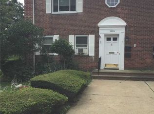 263-21 73rd Ave, Glen Oaks, NY 11004