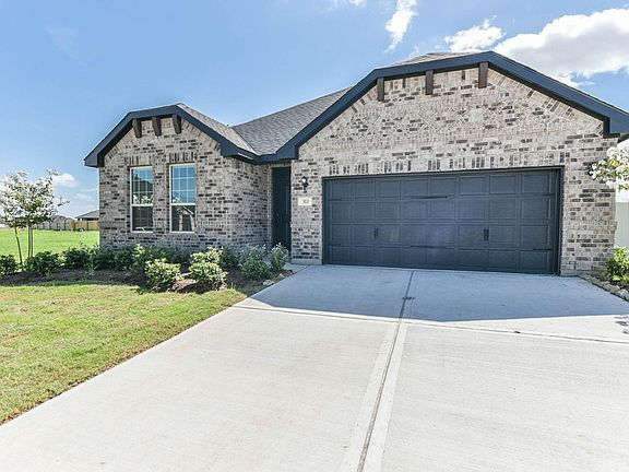 311 Summer Landing Court