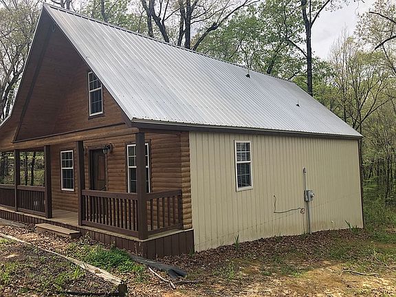 4th image of 62 Katherine Dr