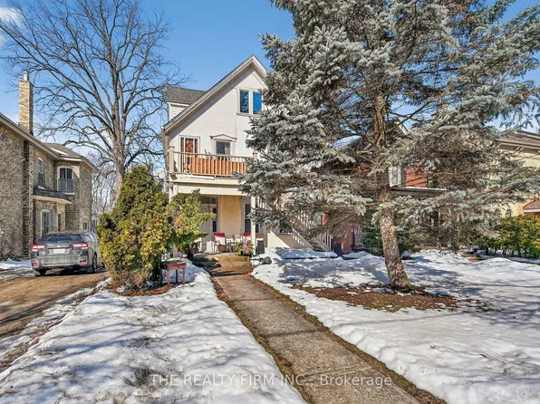 312 Piccadilly St #4, London, ON N6A 1S5