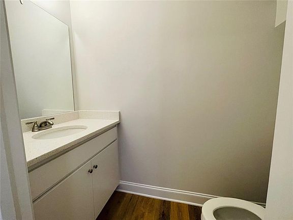 2nd image of 20 Strawberry Ct