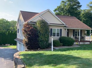 31 Servant Way, Southbridge, MA 01550