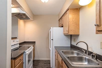 1st image of 335 E Saint Joseph St #10914140