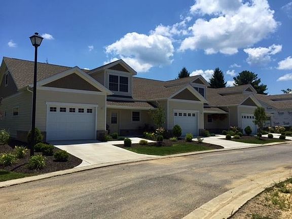 2nd image of 217 Blackbird Village Cir