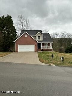 2nd image of 8860 Brucewood Ln