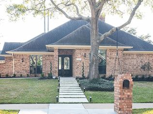 1620 White Wing Cir, Friendswood, TX 77546