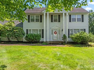 3 Winthrop Dr, Holmdel, NJ
