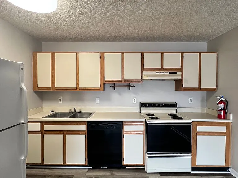 403 Hayden Rd #218 — Photo 6