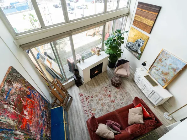 289 Alexander St #214, Vancouver, BC V6A 4H6