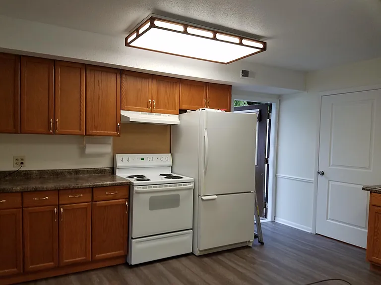 500 E Lansing Rd — Photo 7