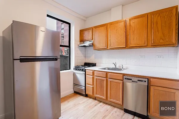 Rented by Bond New York | media 21