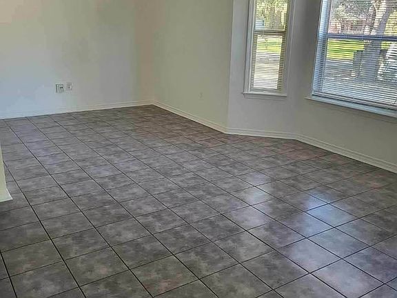 4th image of 227 Methvin Dr #227