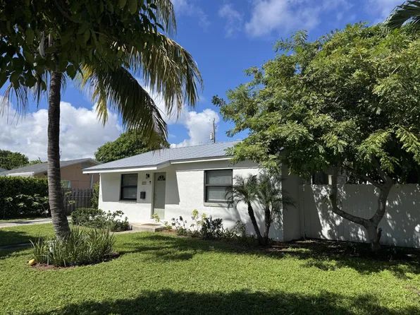 611 Monceaux Road, West Palm Beach, FL 33405