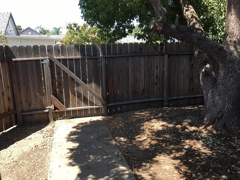713 Nevada St — Photo 15