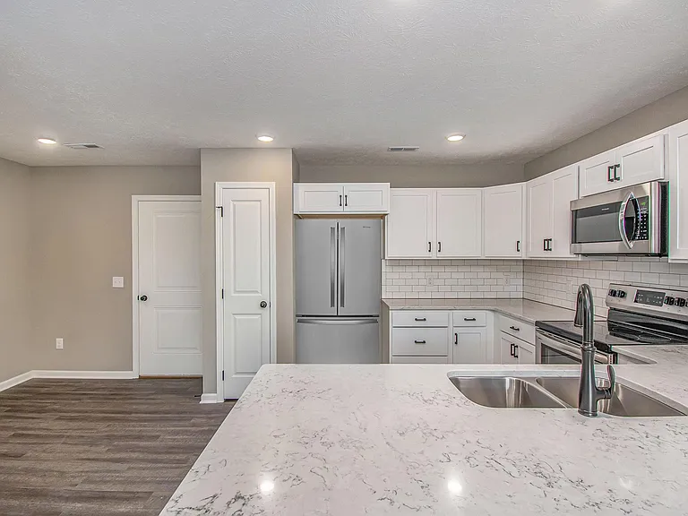 2095 Brandon Ln — Photo 26