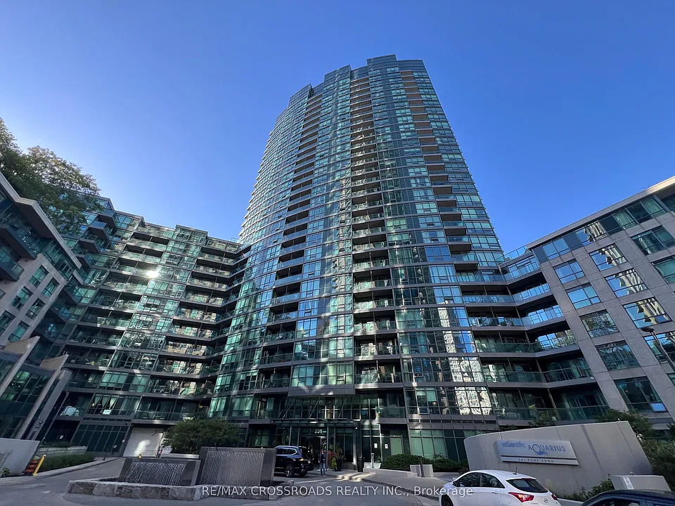231 Fort York Blvd #1806