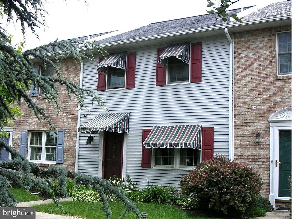 23 Beacon Ct photo 1