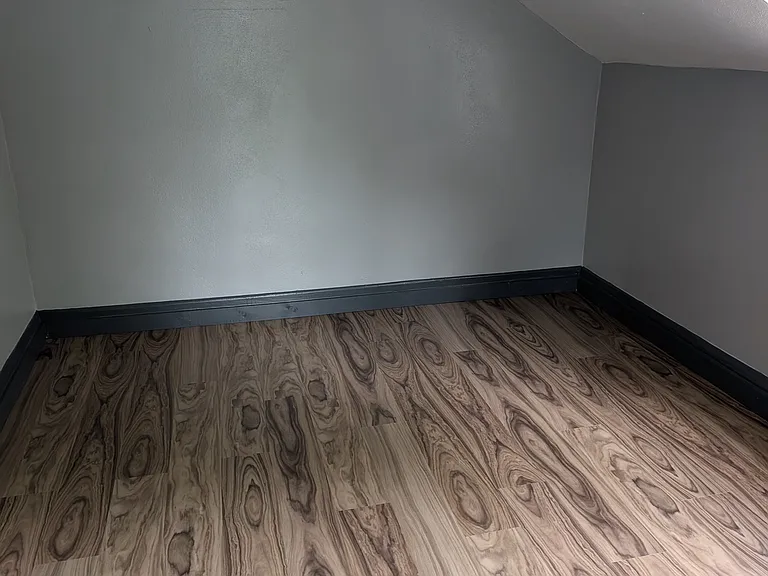 1522 Clifton Ave #1 — Photo 9