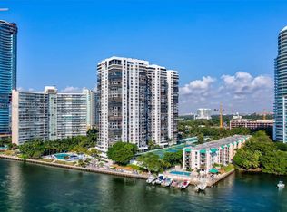 2333 Brickell Ave APT 1701, Miami, FL 33129