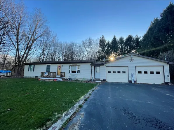 4244 Main St, Piffard, NY 14533