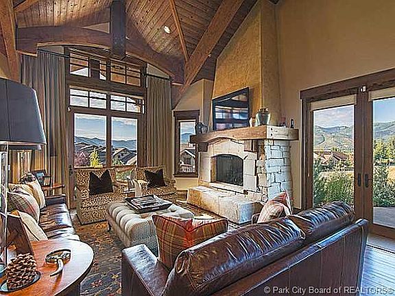 3rd image of 2692 Eagle Cove Dr #108