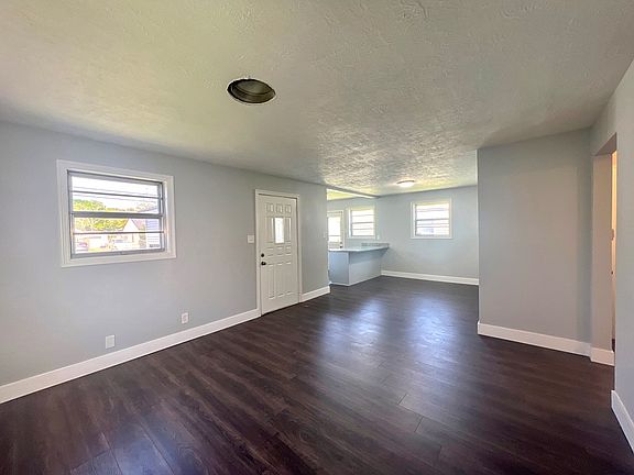 2nd image of 1025 West Dr
