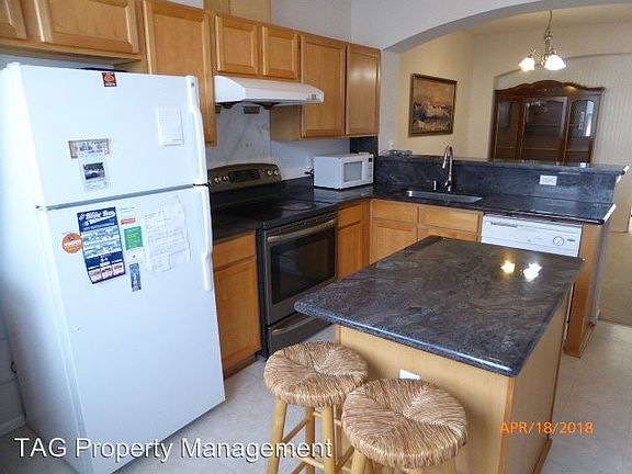 3rd image of 3735 S Holly Park Dr
