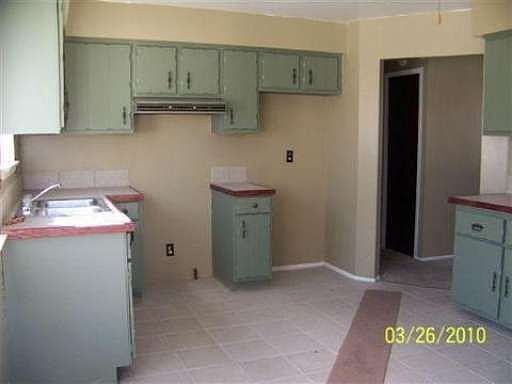 4th image of 29700 Oakgrove St