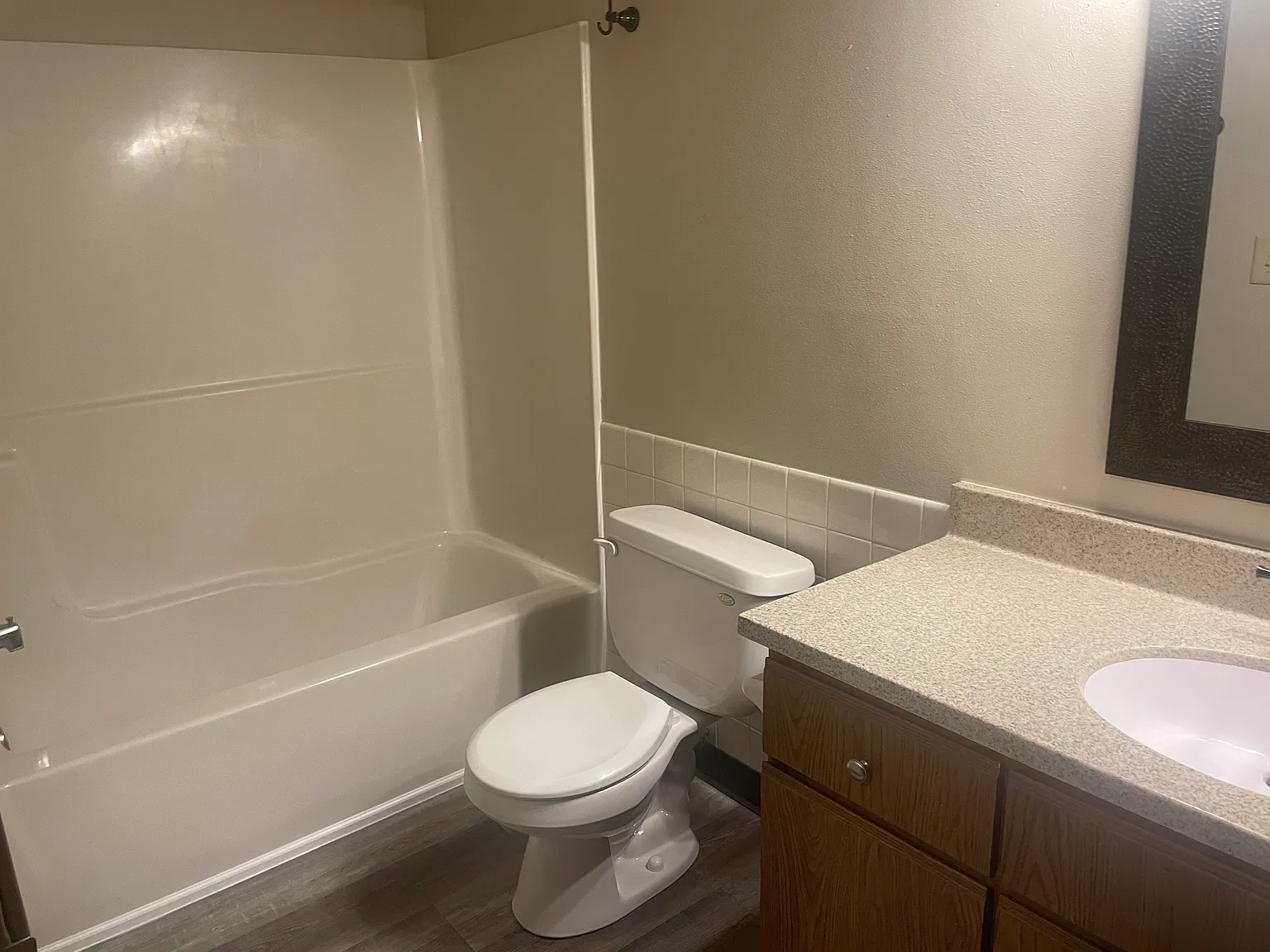 2 bed, 850 sqft, $1,050 — Photo 4