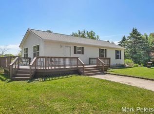 4355 Edwards Dr, Greenville, MI 48838