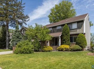 27 Spring Ave, Bergenfield, NJ 07621