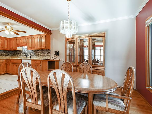 4th image of 15349 Meadow Ct
