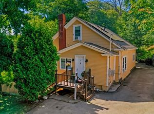 1 Wigwam Hill Dr, Worcester, MA 01605