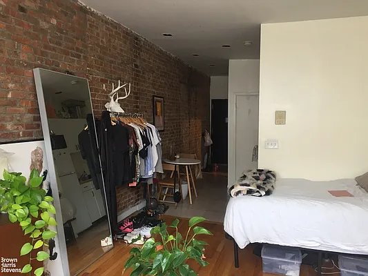 Rented by Brown Harris Stevens | media 8