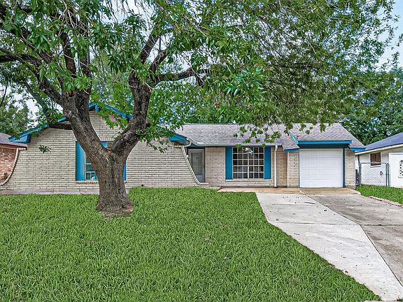 3rd image of 12411 Bichester Ln