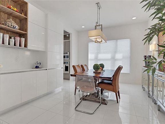 4th image of 4509 Azalea DR