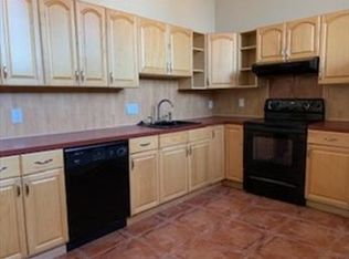 31 Elizabeth St APT 105, Worcester, MA 01605