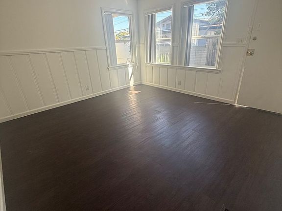 5th image of 3767-71 S Bentley Ave