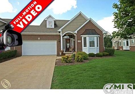 Charming large condo